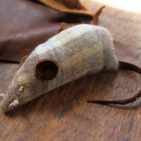Catnip mouse Catnip Mouse by Design Sponge, Pet Pattern Tutorials
