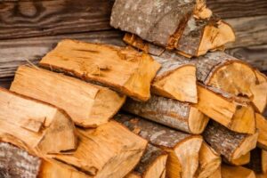 chopped-fire-wood Christmas Tree Upcycling