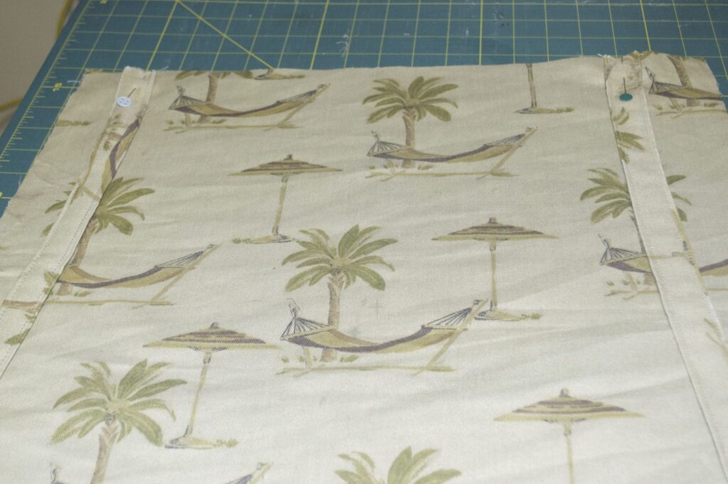 Place the ties Between the front and back easy sew reversible chair pad
