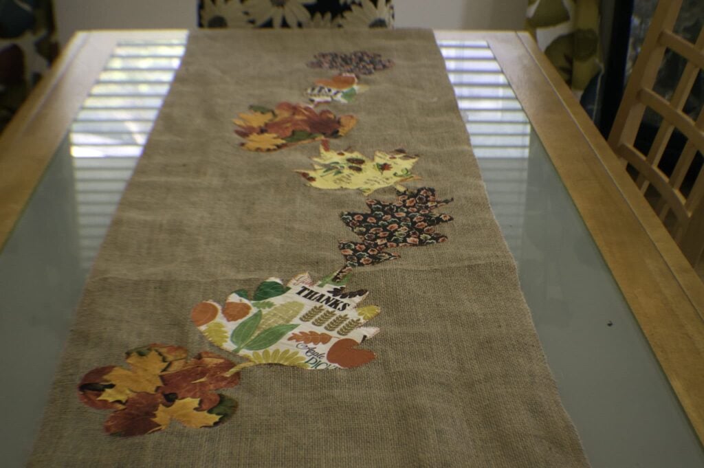 FALL APPLIQUE BURLAP TABLE RUNNER