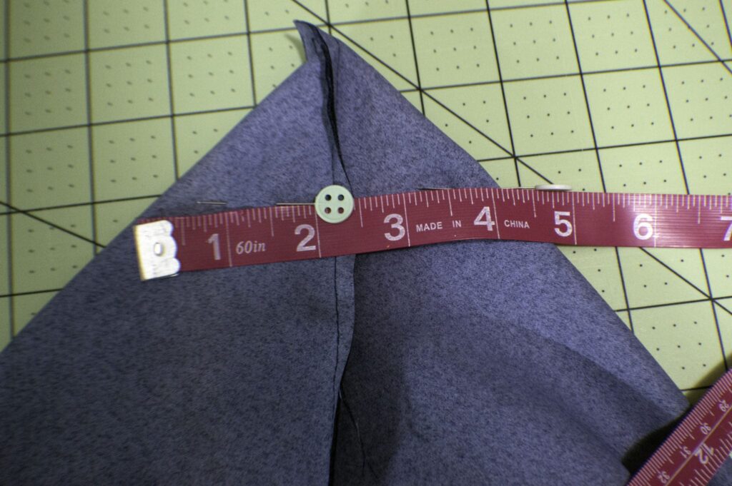 Box the bottom 1 Sew a basic tote using remnants