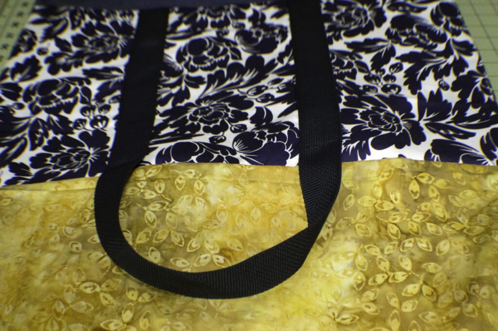 Turn the Bag Sew a basic tote using remnants