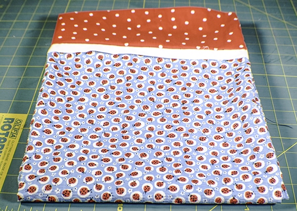 How to make a pillow case in 6 easy steps