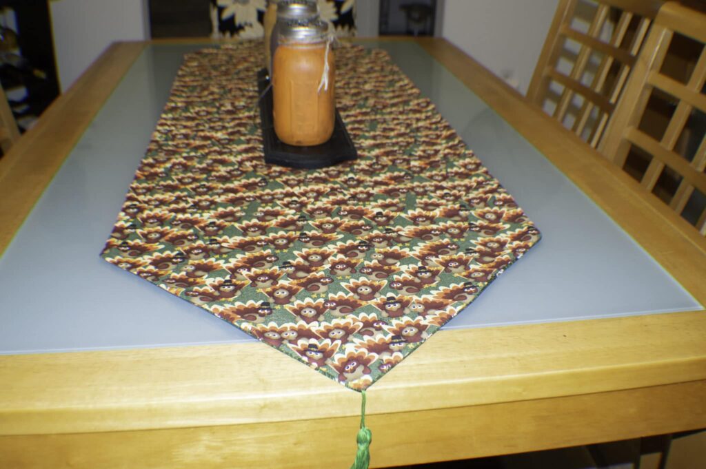 Easy reversible holiday table runner