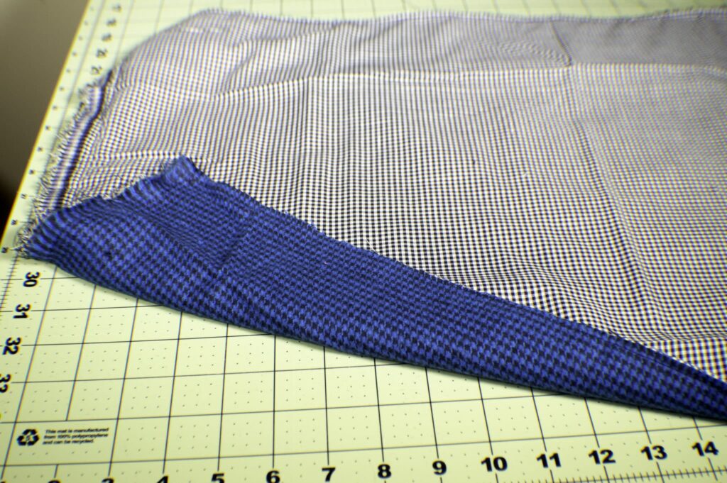 How to make a 15 minute pom pom scarf