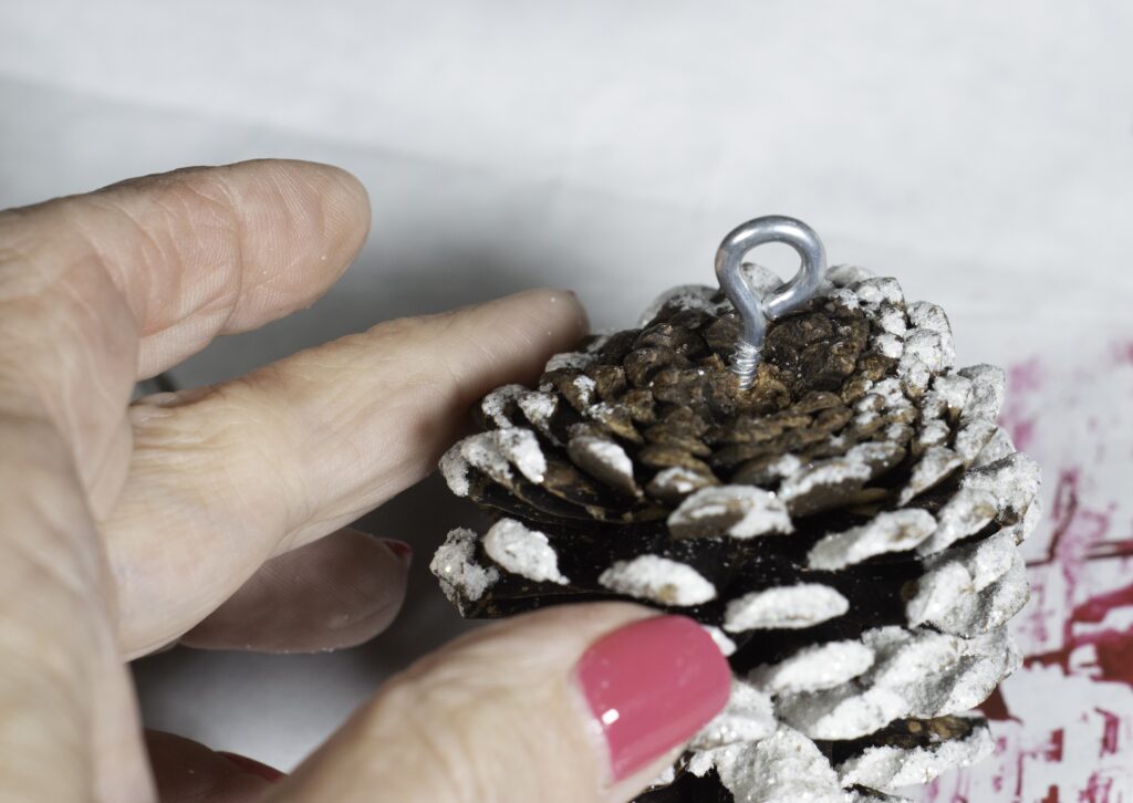 4 Beautiful DIY Pine Cone Christmas Ornaments