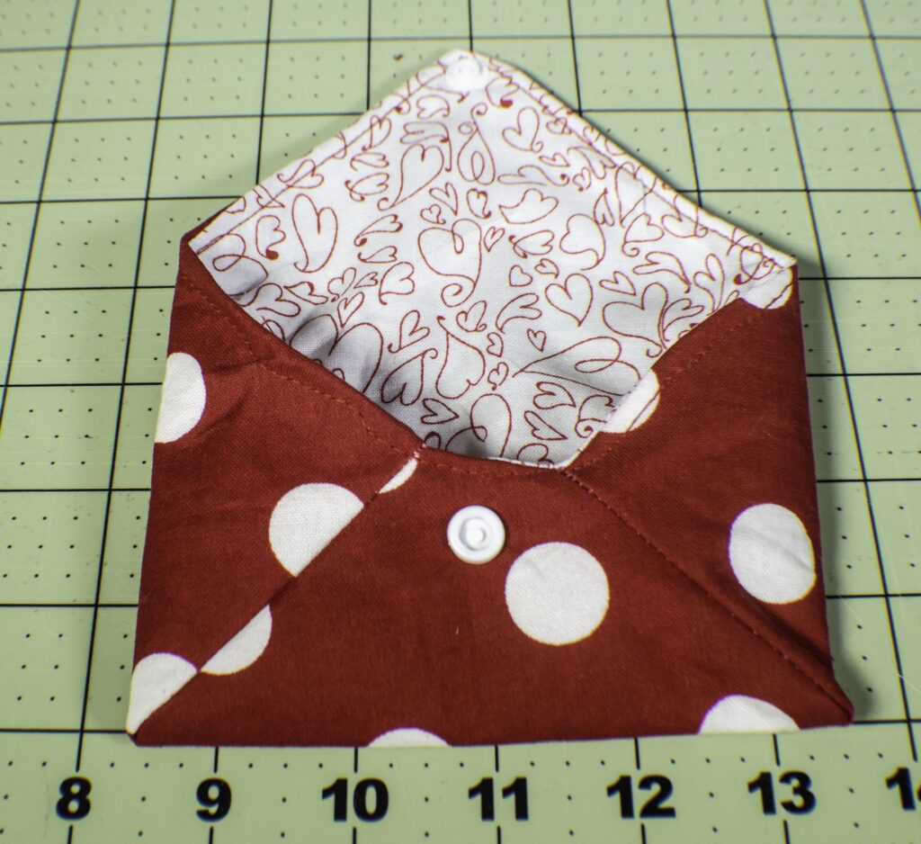 How to make fabric envelopes