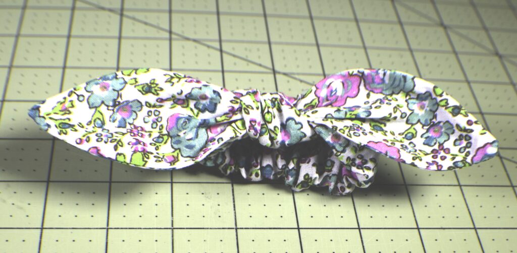 How to make a bow scrunchie