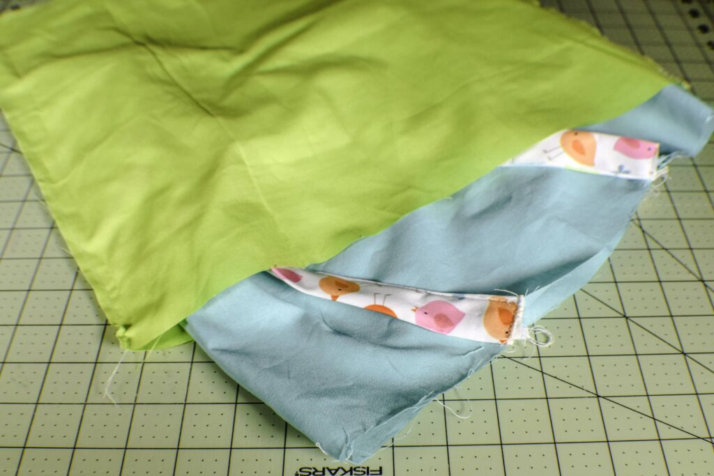 How to make a roll-up shopping bag