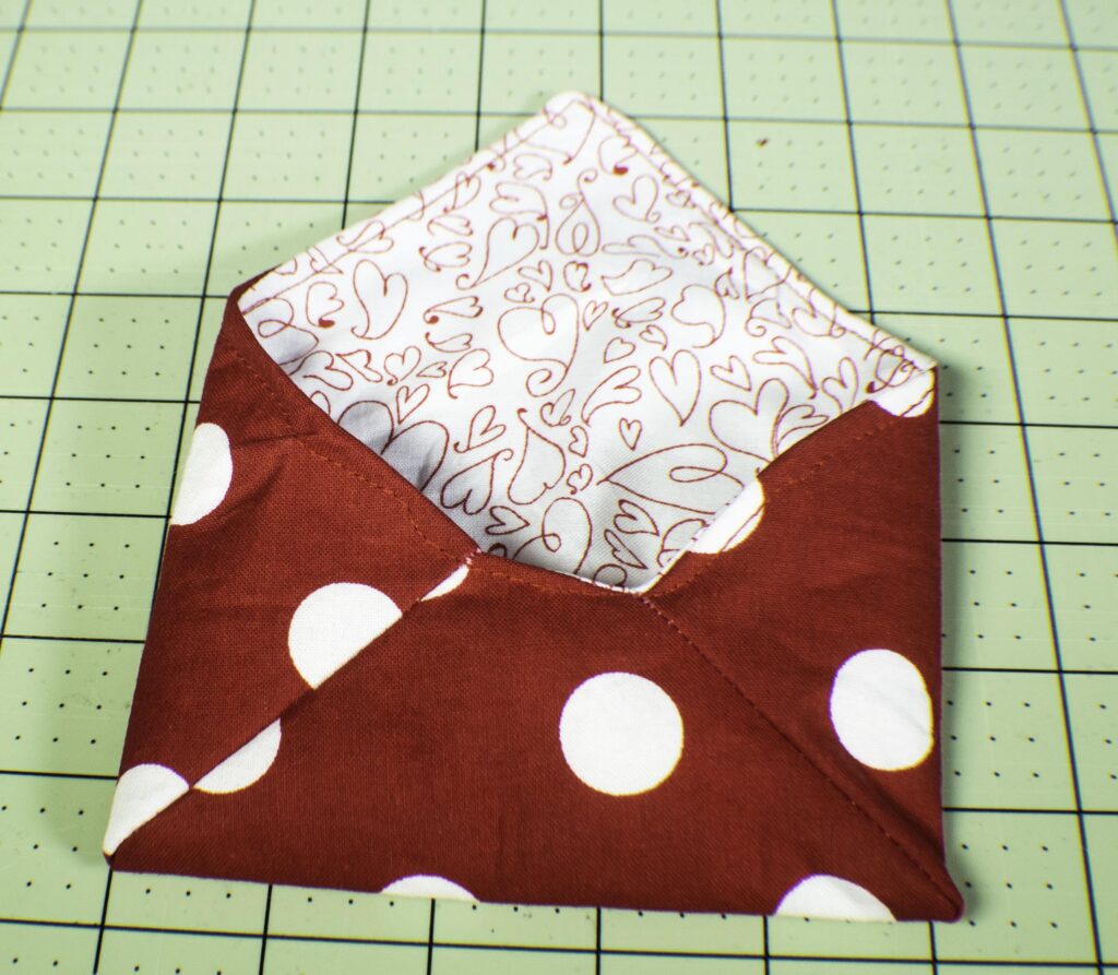 how to make fabric envelopes