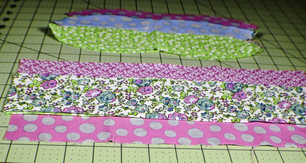 How to make bow scrunchies