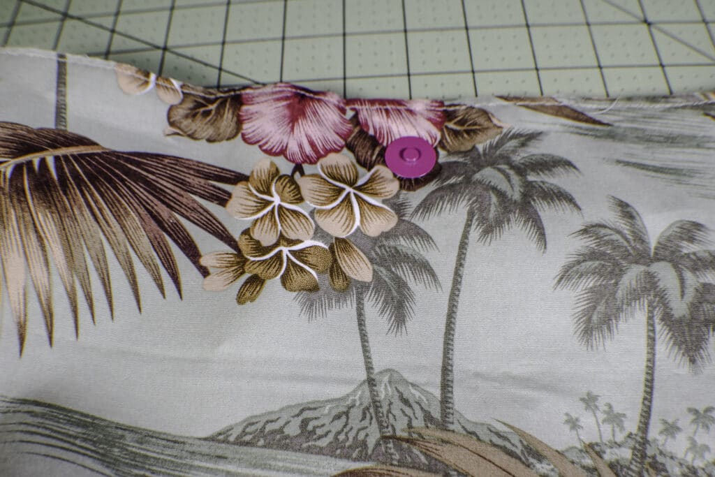 Make a handbag with bamboo handles