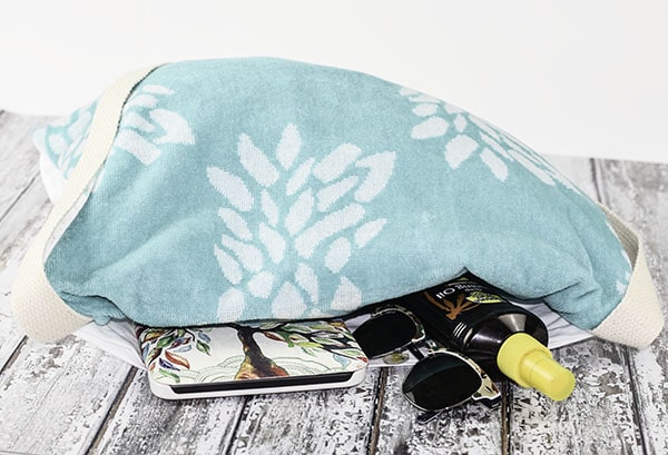 How to make a beach towel tote