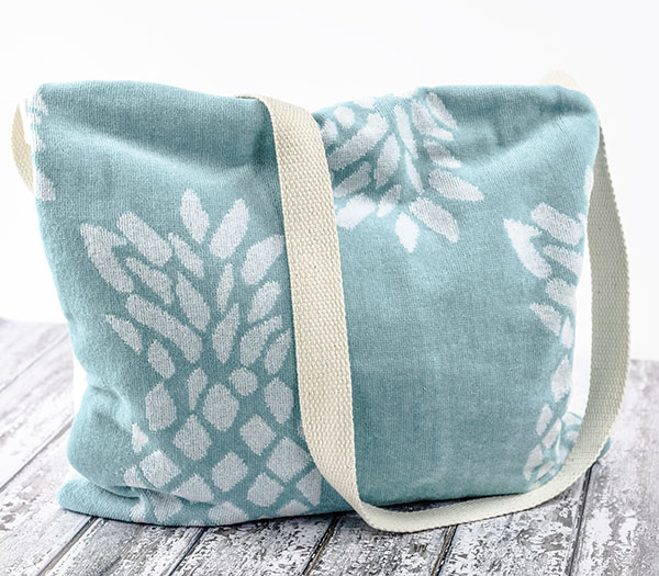 How to make a beach towel tote