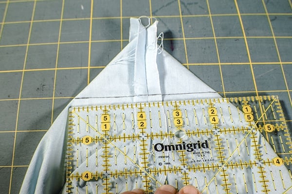 How to make an open wide zippered pouch