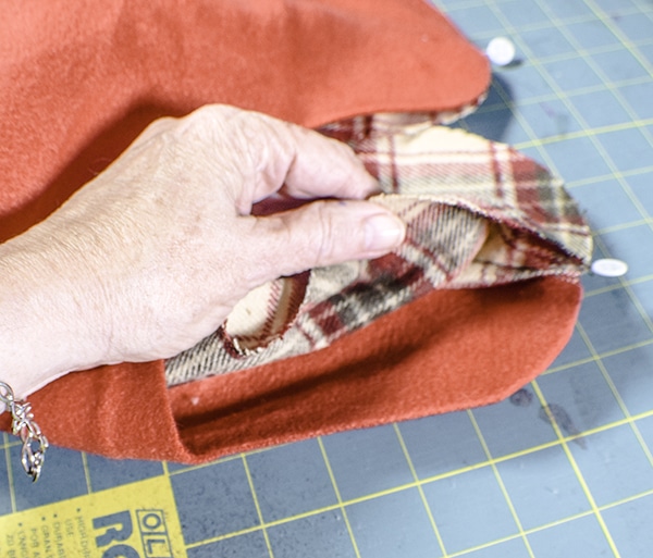 How to make a fleece flap hat