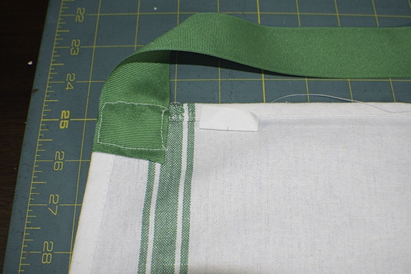 How to make a simple dishcloth apron