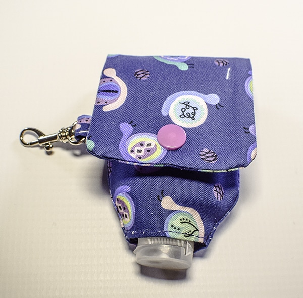 Make a Hand Sanitizer Holder – Sew a Hand Gel Pouch. Pattern and tutorial -  YouTube