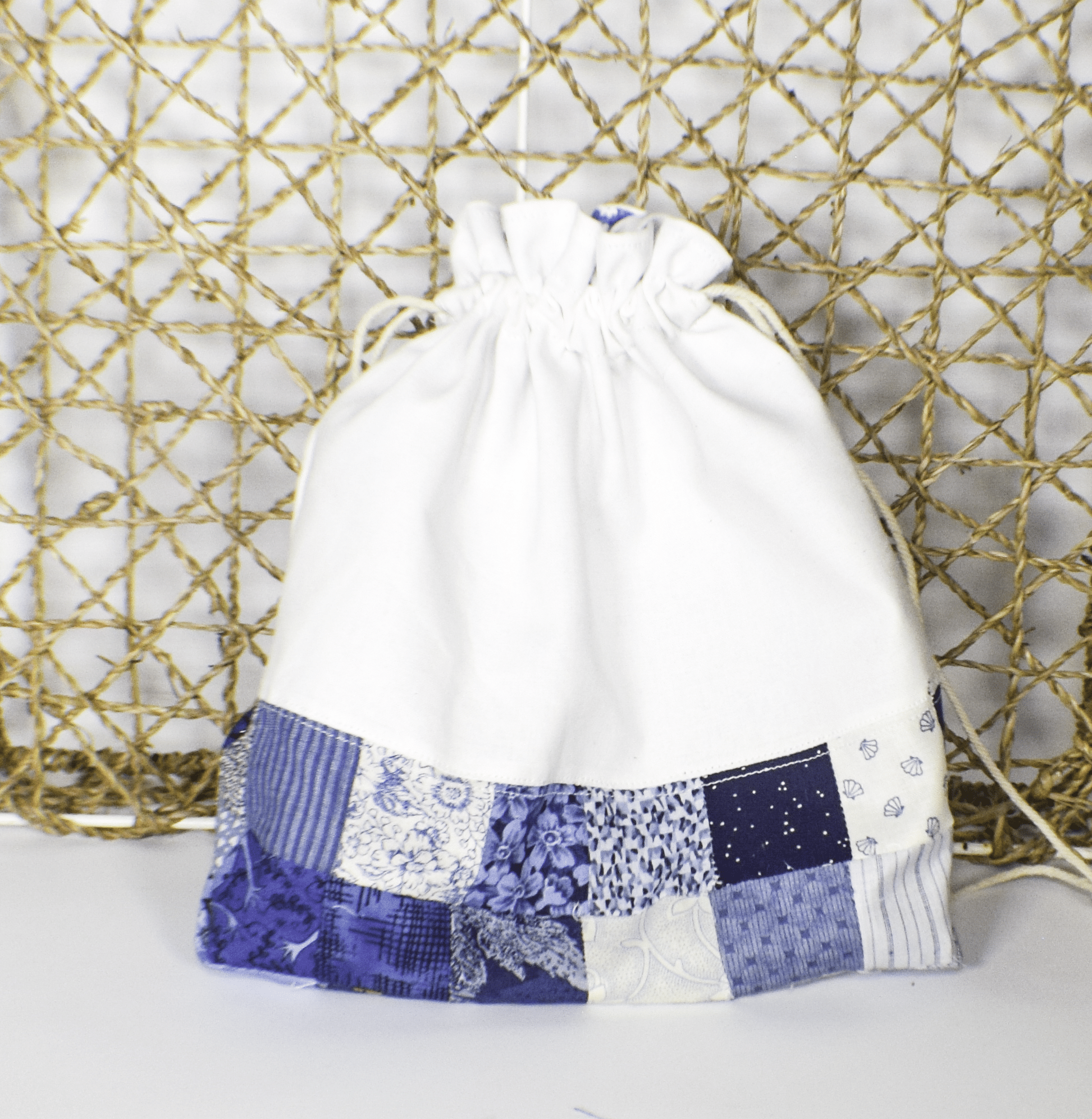 How to Make a Patchwork Drawstring Bag - Sew Very Crafty