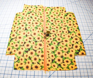 How to Make a Fabric Packing Cube - Sew Very Crafty