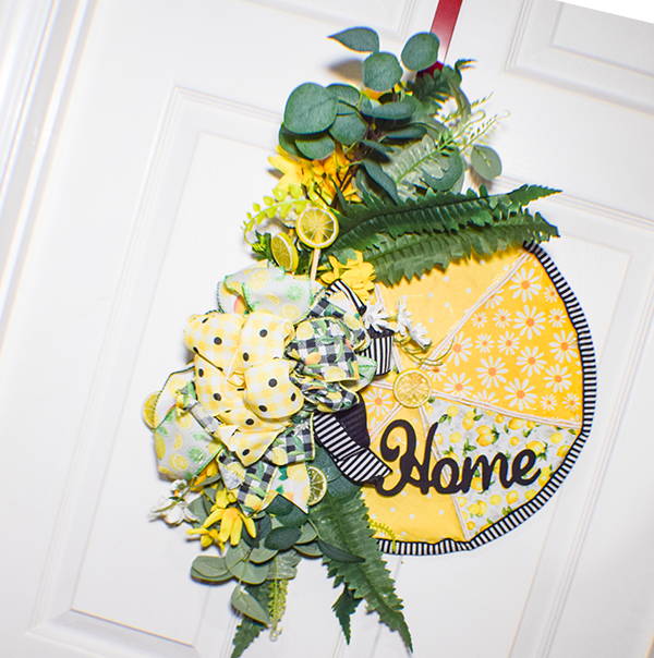 How to Make a Summer Lemon Wreath