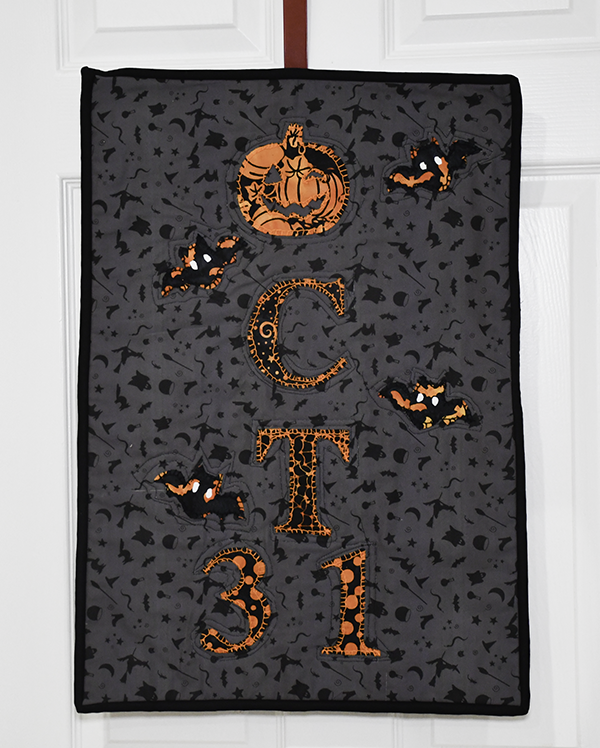 How to Make a Halloween quilted Wall Hanger