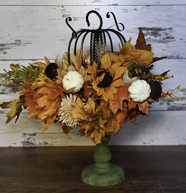 How to Make an autumn pumpkin and floral candle centerpiece